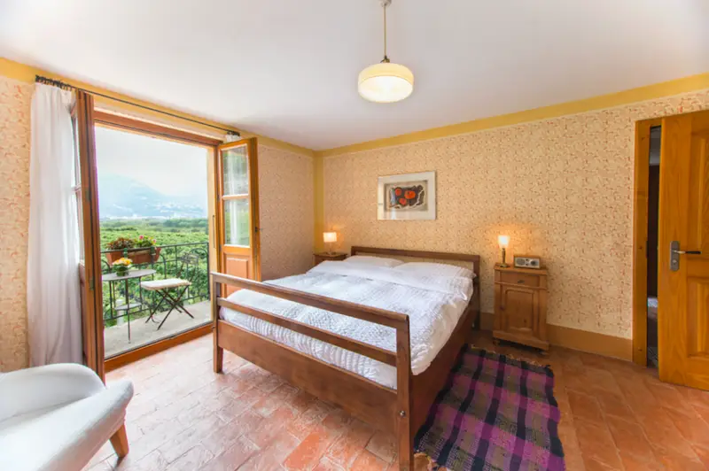 Sémillon — Room